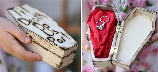 wedding ring coffin