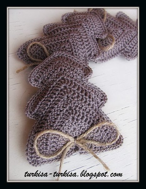 crochet-christmas-tree-ornament5.jpg