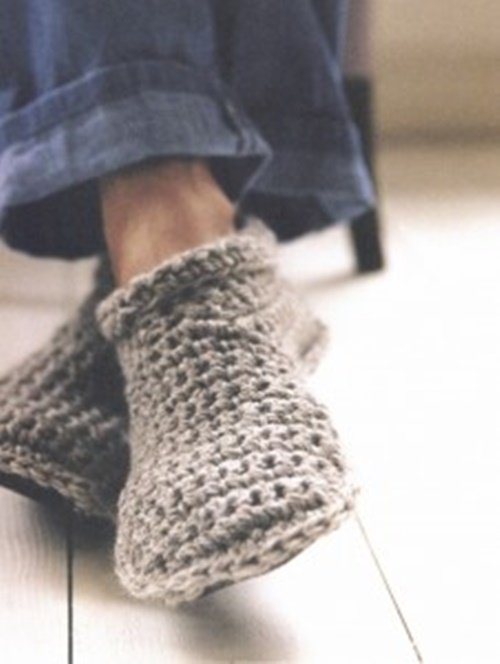 Fab Art DIY Crochet Adult Slippers Patterns Round Up
