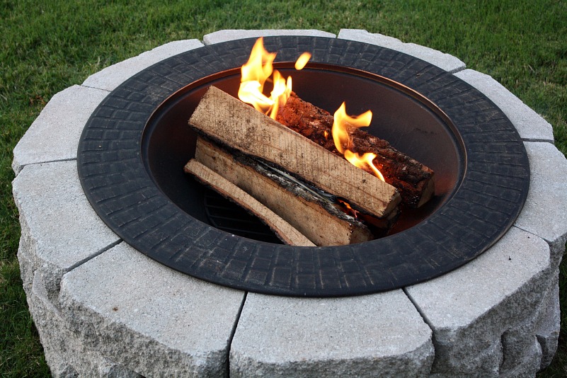 40+ DIY Fire Pit for your Backyard9