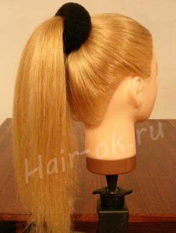 Easy Christmas Hairstyles You Can Make at Home