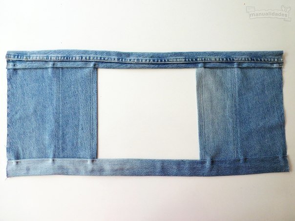 DIY-Sexy-Crop-Top-from-Old-Jean04.jpg