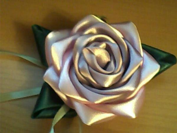 How to DIY Pretty Satin Ribbon Rose Tutorial