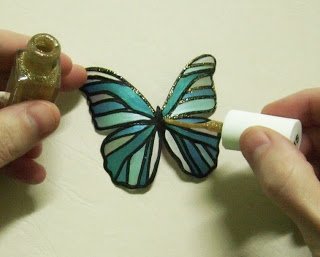 Butterfly-Made-with-Plastic-Bottles-10.jpg