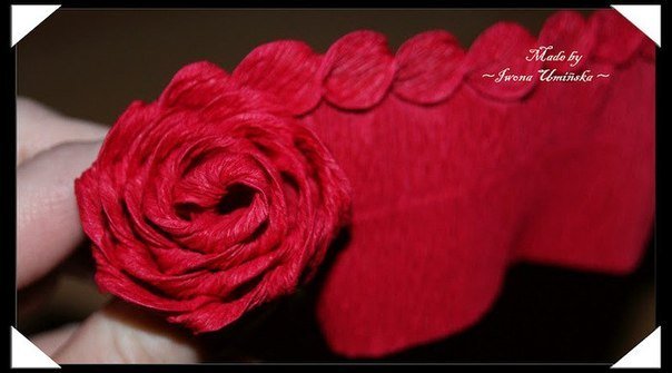 Crepe-paper-flower-ball07.jpg