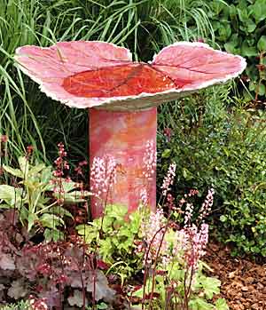 DIY-Sand-Cast-Birdbath-in-Leaf-Shape01.jpg