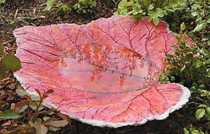 DIY-Sand-Cast-Birdbath-in-Leaf-Shape02.jpg