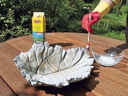 DIY-Sand-Cast-Birdbath-in-Leaf-Shape07.jpg