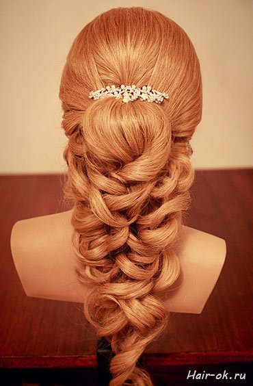 Elegant-braided-hairstyle03.jpg