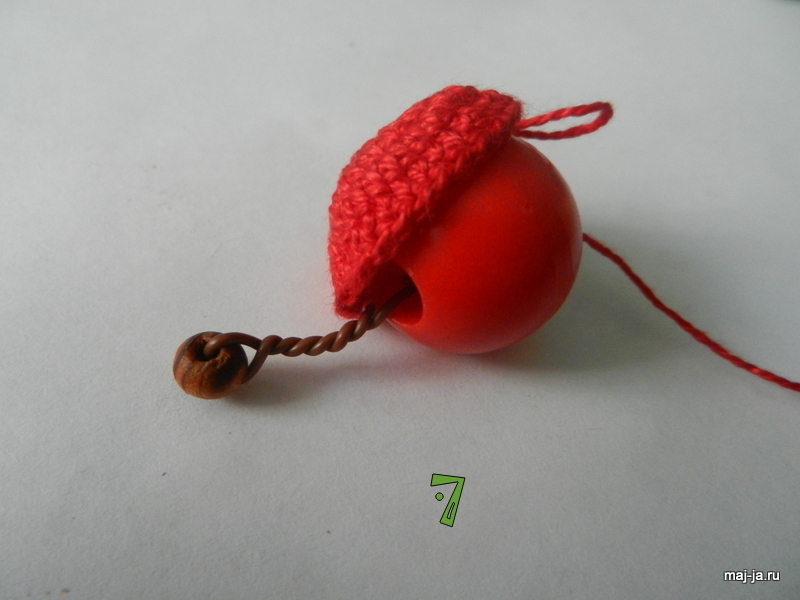 Knitted-toy-caterpillar09.jpg
