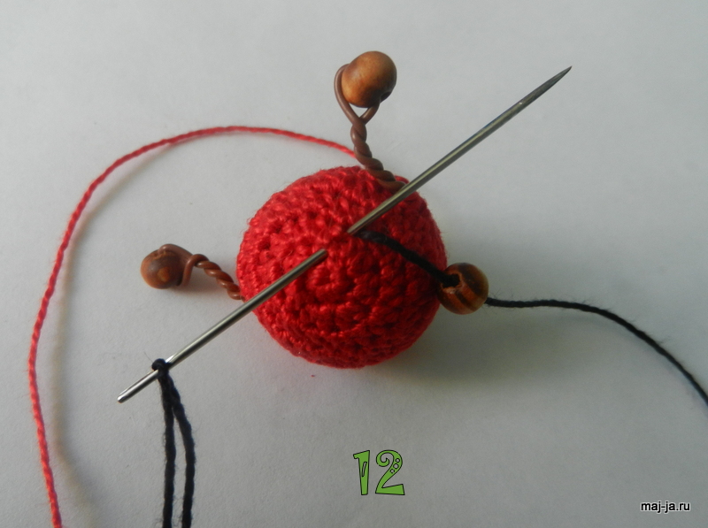Knitted-toy-caterpillar14.jpg