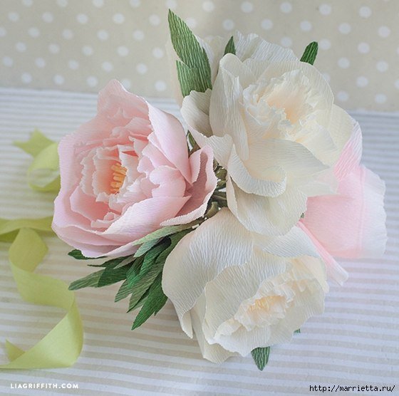 beautiful-crepe-paper-peony-flower-bouquet02.jpg