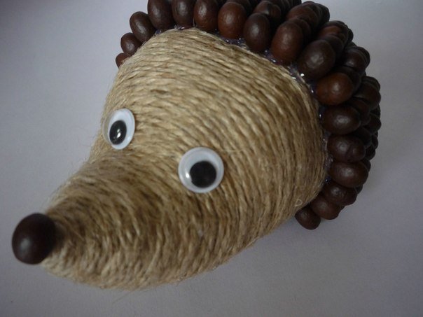 diy-cute-coffeebean-hedgehog07.jpg