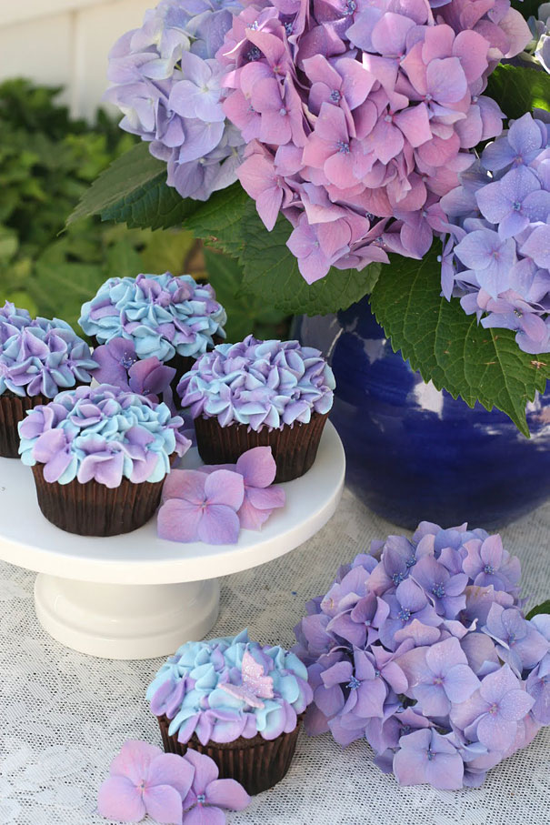 25+ DIY Creative Cupcake Decorating Ideas and tutorials