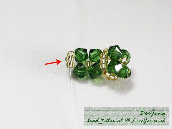 Four-Leaf-Clover-Beaded-Bracelet06.jpg