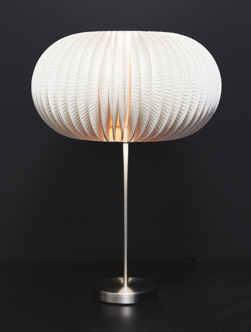 beautiful-lamp-from-paper-plates05.jpg