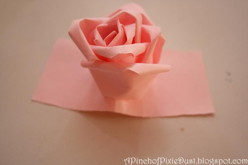 creative-way-to-make-paper-rose09.jpg