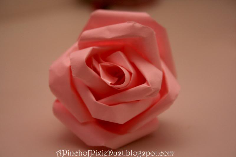 creative-way-to-make-paper-rose11.jpg