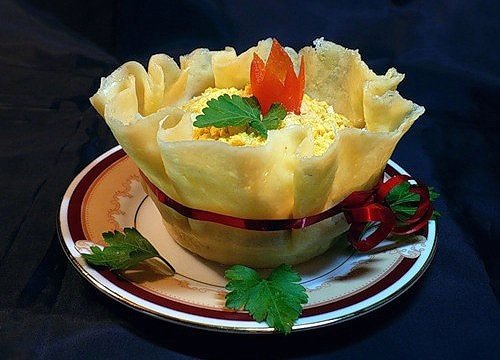 DIY Edible Cheese Salad Bowls Recipe 1