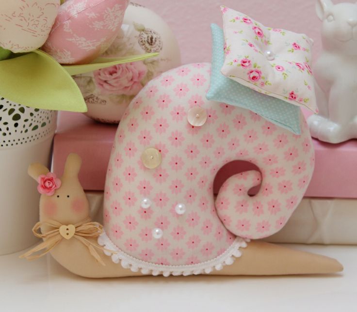 DIY Cute Fabric Snail Pillow Free Sewing Pattern - Template Download