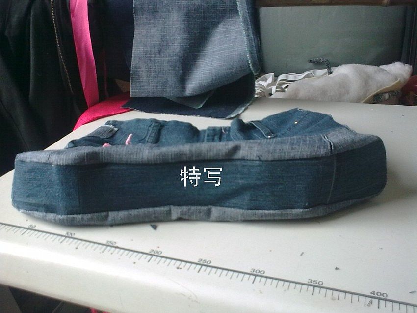fashionable-handbag-from-old-jean12.jpg