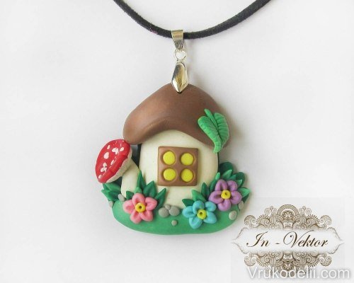 mushroom-house-clay-pendant01.jpg