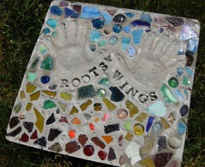 How to DIY Cute Handprint Cement Stepping Stone tutorial