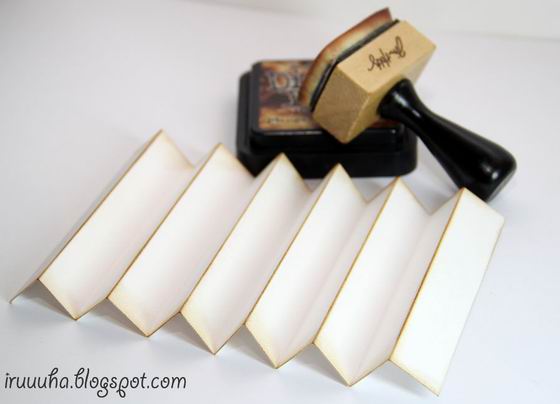 DIY-Vintage-Scrapbooking-Gift-Box05.jpg