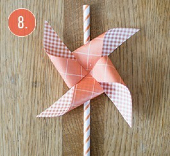 DIY-Windmill-straws10.jpg