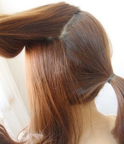 easy-twist-side-ponytail-hairstyle03.jpg