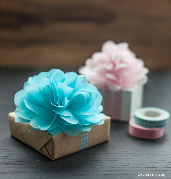 tissue pom flower gift topper3