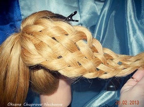 DIY-Braided-Big-Bow-Hairstyle03.jpg