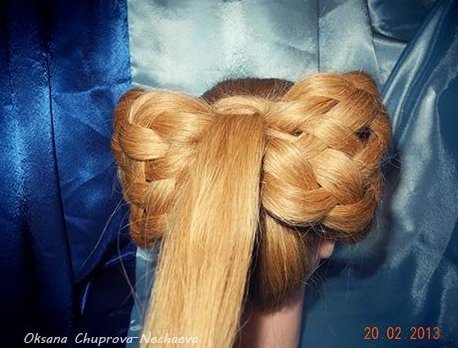 DIY-Braided-Big-Bow-Hairstyle05.jpg