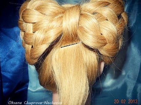 DIY-Braided-Big-Bow-Hairstyle06.jpg