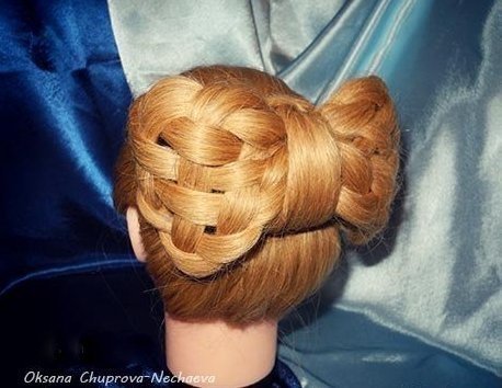 DIY-Braided-Big-Bow-Hairstyle08.jpg