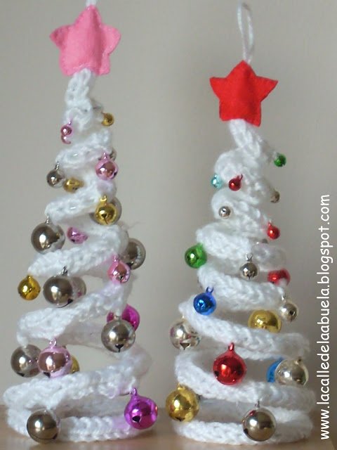 DIY Crochet Christmas Tree with Ornaments