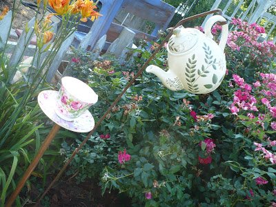 DIY Teacup Bird Feeder Collections and Tutorials