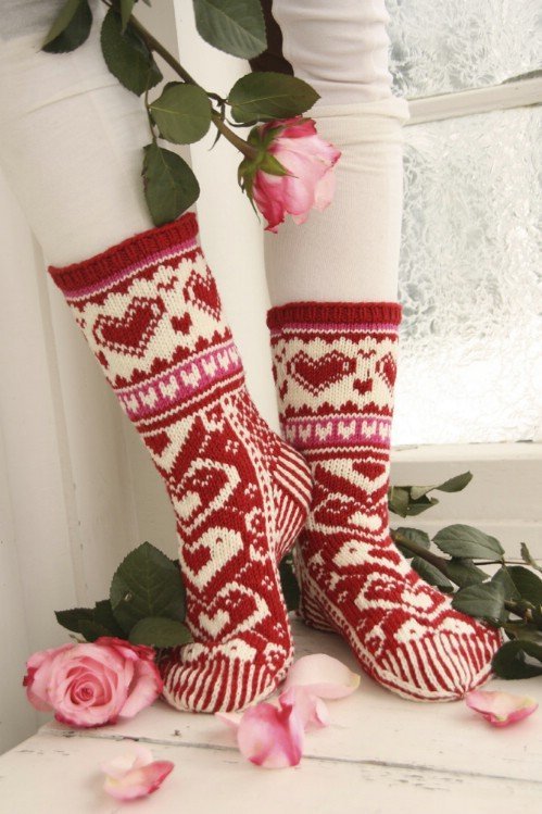 Festive Knitted Socks for Christmas Free Knitting Patterns