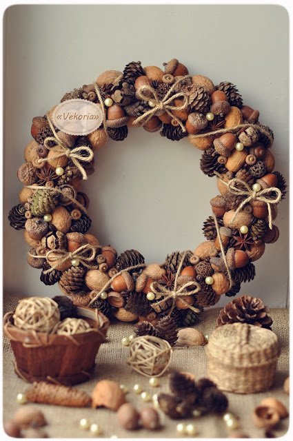 DIY-Autumn-Harvest-Wreath-and-Topiary1.jpg