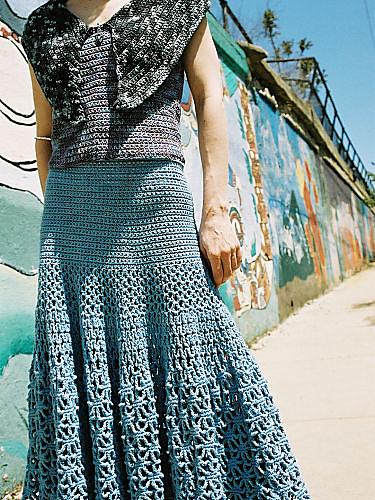 DIY Crochet Spiderweb Skirt2