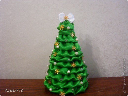 Satin-Fabric-Christmas-Tree1.jpg