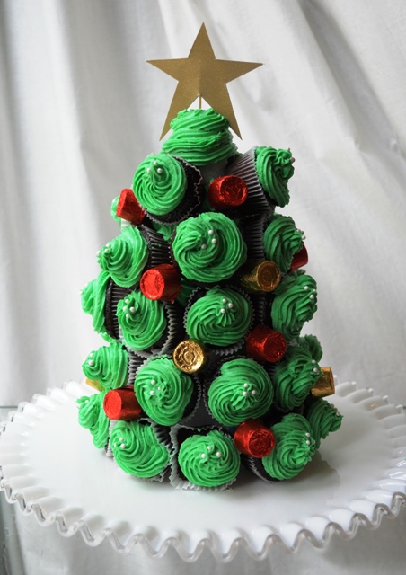 christmas tree cupcake with ice cream cone3