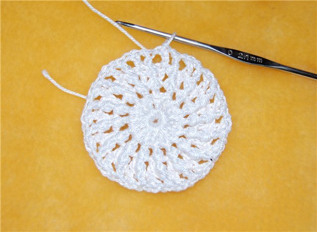 crochet-swirl-pattern-sun-hat4.jpg