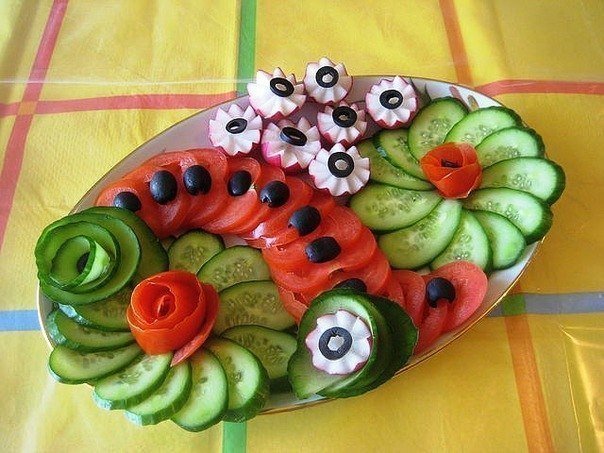 DIY-Festive-Fruit-Platter-for-Christmas-and-Holiday3.jpg