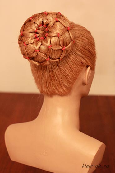 How-to-DIY-Sock-Bun-with-Elastic-Web-Hairstyle1.jpg