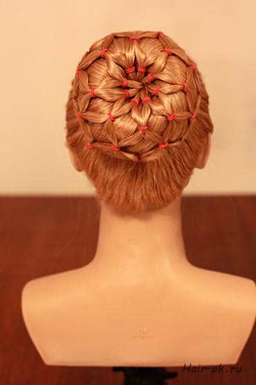 How-to-DIY-Sock-Bun-with-Elastic-Web-Hairstyle10.jpg