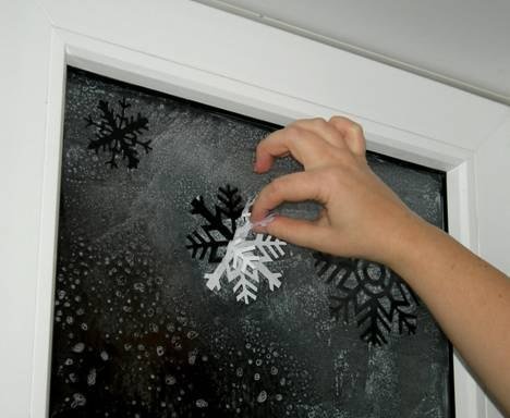 DIY Washable Snowflake Prints on Windows