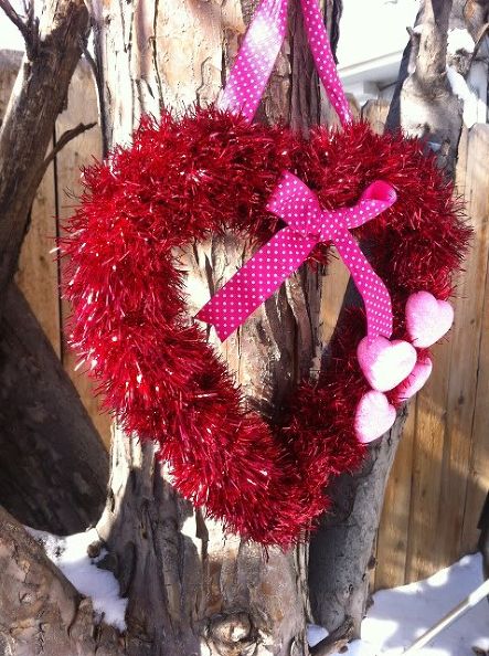 Best 40+ Fabulous Valentine’s Day Wreaths DIY Tutorials