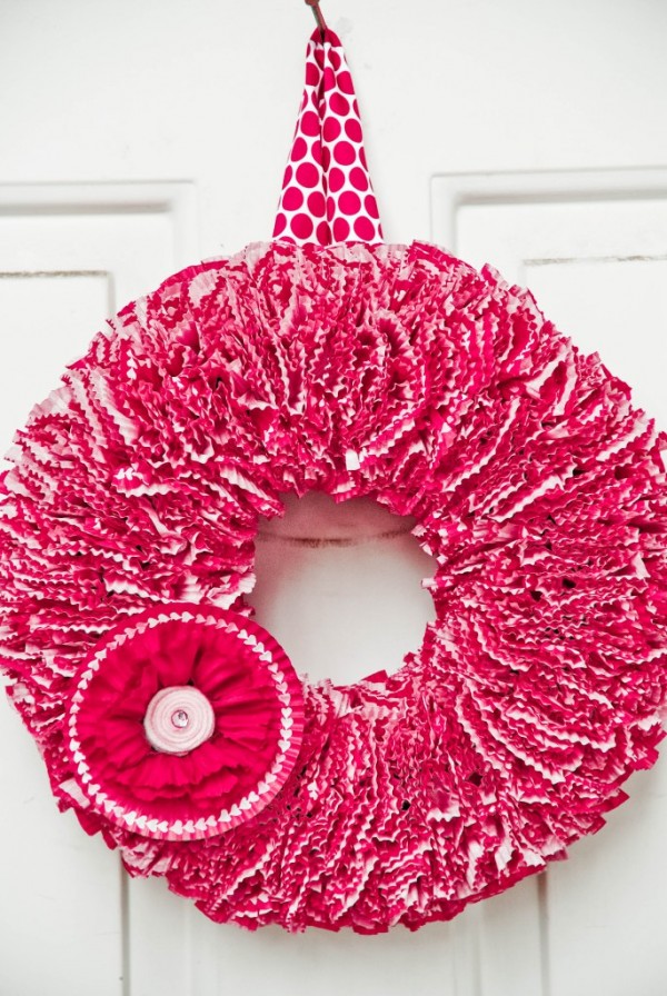 Best 40+ Fabulous Valentine’s Day Wreaths DIY Tutorials