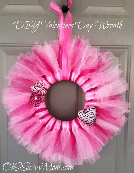 Best 40+ Fabulous Valentine’s Day Wreaths DIY Tutorials